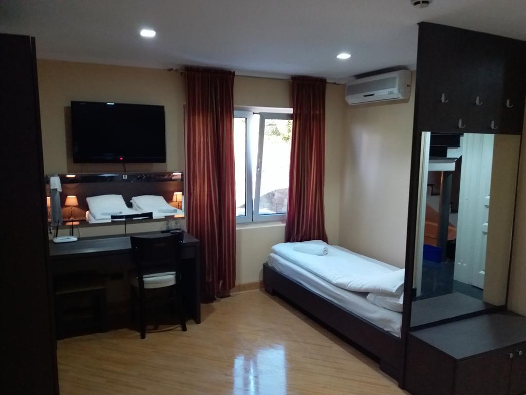 Vila Hayat Guest house 3*